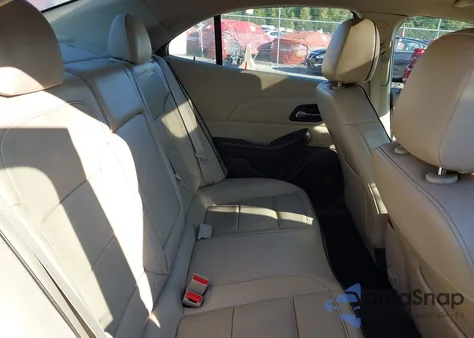 2015 Chevrolet Malibu 2Lt from USA, damaged, VIN 1G11D5SL8FF349614